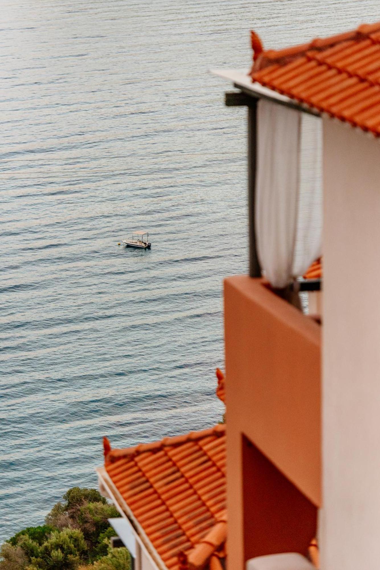 Apelon Tiritas Villas Leonídion Extérieur photo