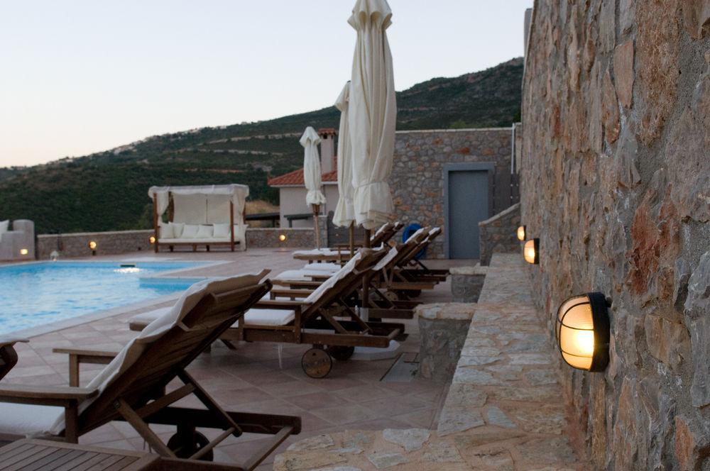 Apelon Tiritas Villas Leonídion Extérieur photo